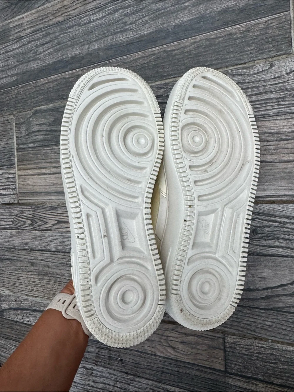 Nike Air Force 1 Womens sneakers white metallic gold - size 7